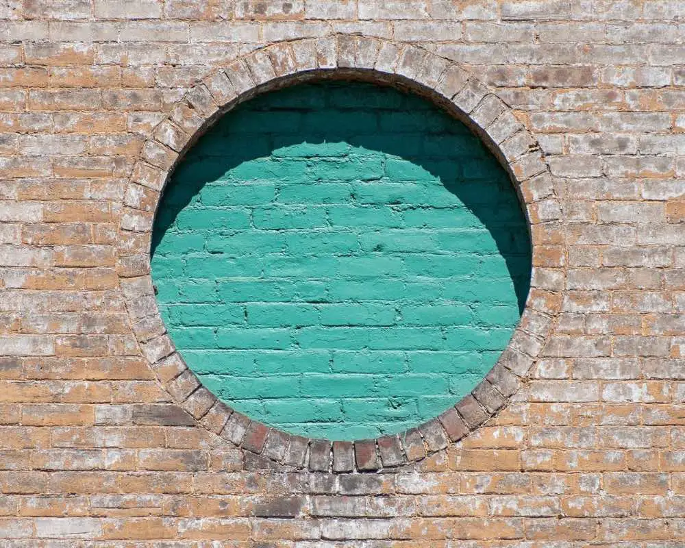 Brown bricks with inner bricks painted blue