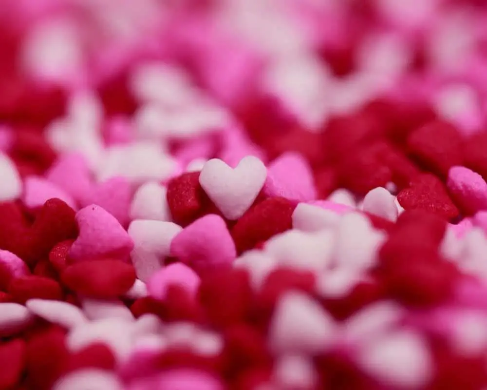 Small hearts of various colors - red, baby pink and hot pink