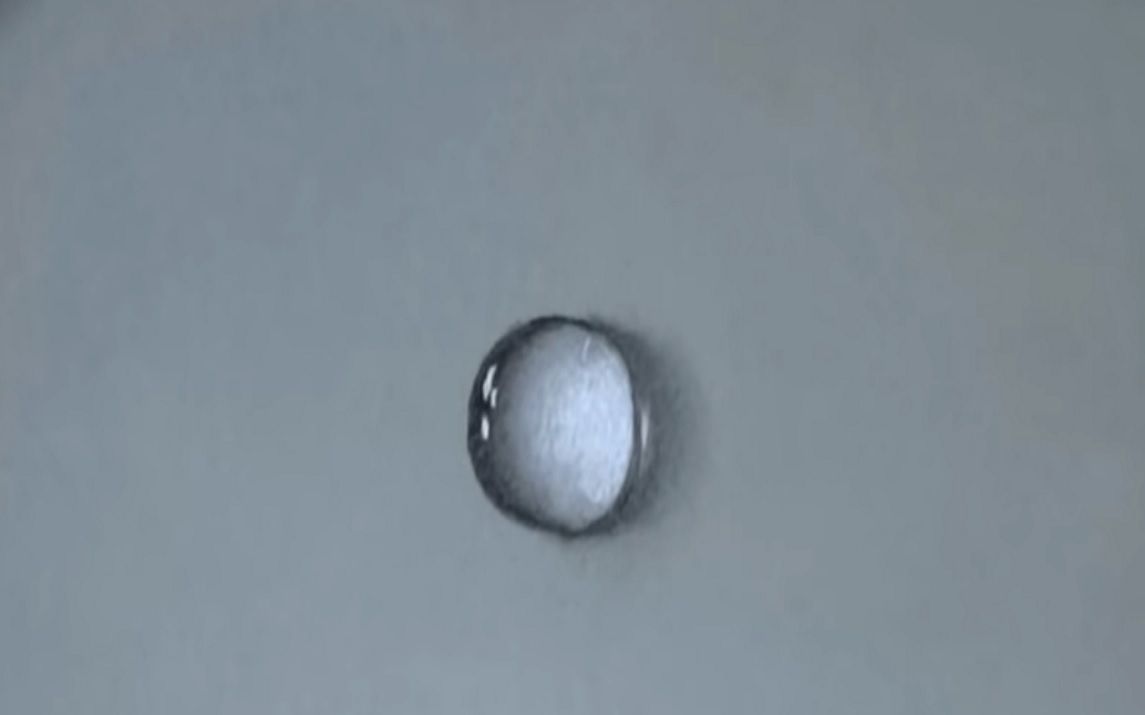 How to draw an impeccable water drop