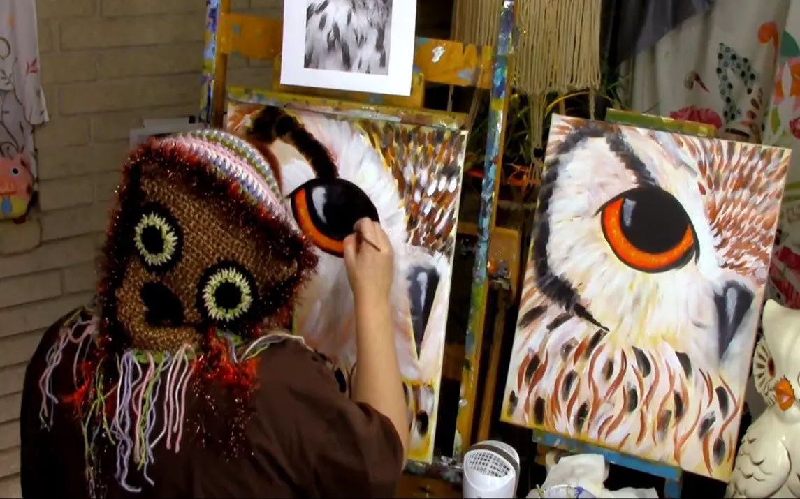 Cool Close-up of an Owl