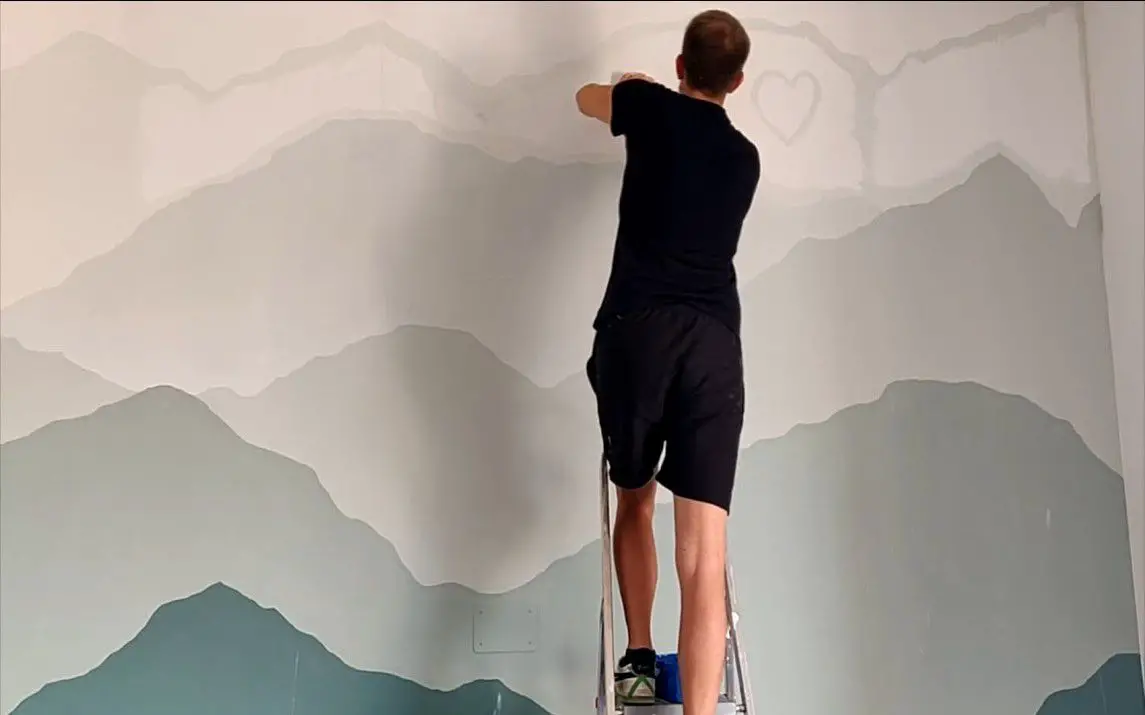 Minimalistic Mountain Mural